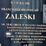 Tablica pamiątkowa w bazylice poświęcona księdzu Zaleskiemu.