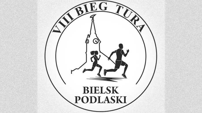 Okrągły logotyp z rysunkiem dwóch biegnących osób na tle ratuszowej wieży i napisem: VIII Bieg Tura Bielsk Podlaski.