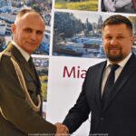 Burmistrz wita gości.