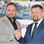 Burmistrz wita gości.