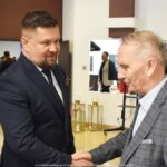 Burmistrz wita gości.