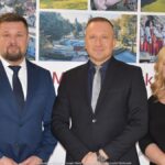 Burmistrz wita gości.