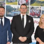 Burmistrz wita gości.