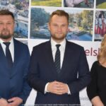 Burmistrz wita gości.