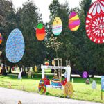 Piękne ozdoby w parku miejskim.