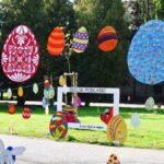 Piękne ozdoby w parku miejskim.