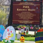 Piękne ozdoby w parku miejskim.