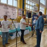 Wręczanie nagród podczas finału majówki modelarskiej.