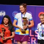 Gala mistrzostw w domu kultury i wręczanie pucharów i medali na scenie.