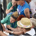 Gala mistrzostw w domu kultury i wręczanie pucharów i medali na scenie.