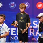 Gala mistrzostw w domu kultury i wręczanie pucharów i medali na scenie.