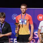 Gala mistrzostw w domu kultury i wręczanie pucharów i medali na scenie.