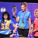 Gala mistrzostw w domu kultury i wręczanie pucharów i medali na scenie.