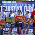 Zawody w nordic walkingu w lesie grabowieckim.