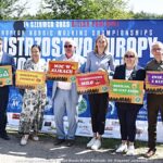 Zawody w nordic walkingu w lesie grabowieckim.