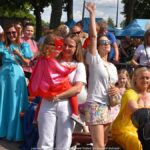 Kolorowy korowód przebierańców i przemarsz ulicami Bielska z kluczem do bram miasta.