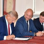 Uroczystość podpisania umów w bielskim ratuszu.