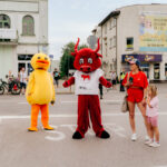 Bieg w plenerze ulicami miasta.