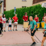 Bieg w plenerze ulicami miasta.