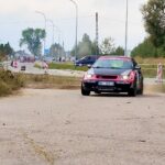 Rajd samochodowy ulicami miasta.