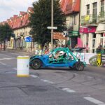 Rajd samochodowy ulicami miasta.