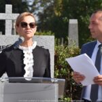 Uroczystości na cmentarzu wojennym.