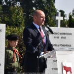 Uroczystości na cmentarzu wojennym.