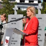 Uroczystości na cmentarzu wojennym.