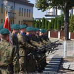 Uroczystości na cmentarzu wojennym.