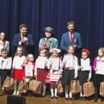 wręczenie nagród na scenie