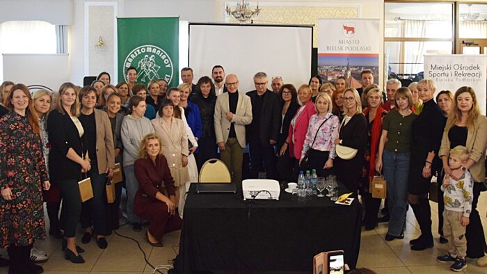 Wspólne zdjęcie uczestników spotkania.