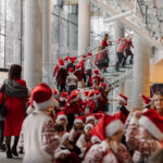 Uroczystość w filharmonii z udziałem kilkuset dzieci.