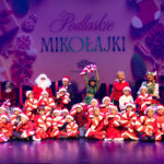 Uroczystość w filharmonii z udziałem kilkuset dzieci.